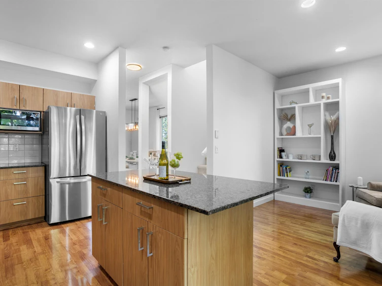 21-16772 61 Avenue, Surrey, BC, V3S 4P2 - 4