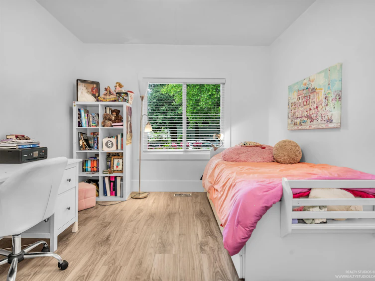 949 E 24th Avenue, Vancouver, BC, V5V 2A8 - 15