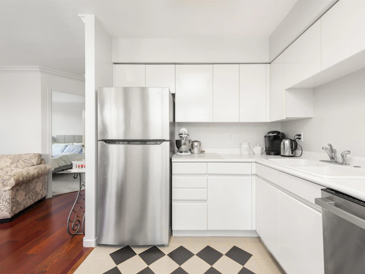 406-1327 E Keith Road, North Vancouver, BC, V7J 3T5 - 11