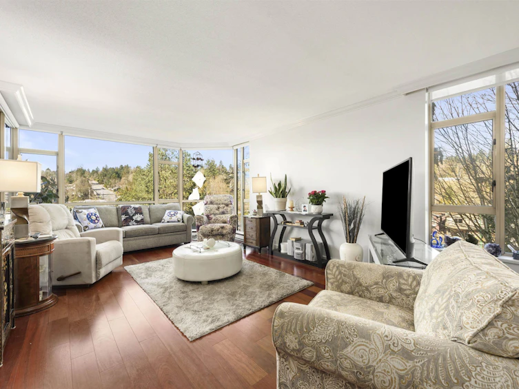 406-1327 E Keith Road, North Vancouver, BC, V7J 3T5 - 2