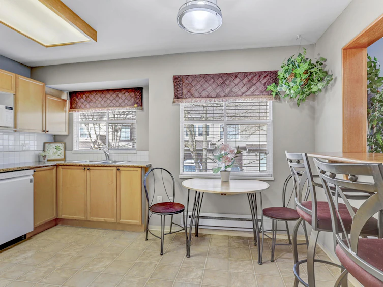 10-12099 237 Street, Maple Ridge, BC, V4R 2C3 - 12