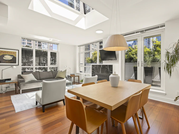 PH3-988 Richards Street, Vancouver, BC, V6B 8R2 - 5
