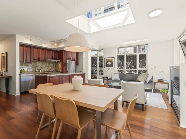 PH3-988 Richards Street, Vancouver, BC, V6B 8R2 - 13