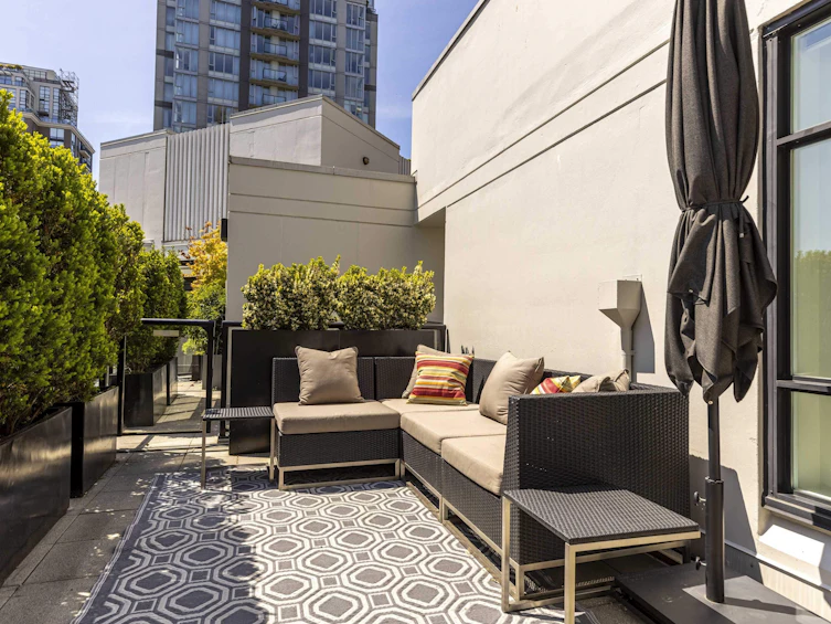 PH3-988 Richards Street, Vancouver, BC, V6B 8R2 - 3