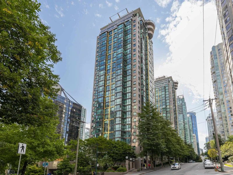 411 - 1367 Alberni Street, Vancouver BC V6E 4R9
