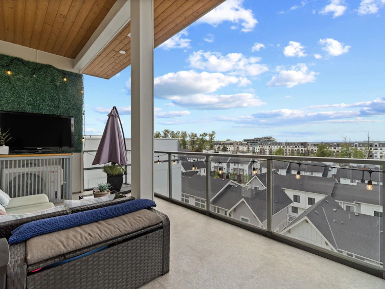 B602-8447 202 Street, Langley, BC, V2Y 2B7 - 3