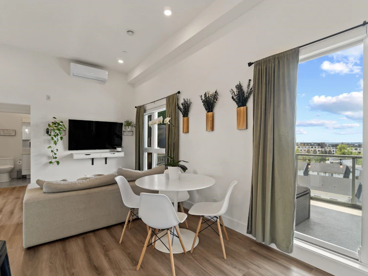 B602-8447 202 Street, Langley, BC, V2Y 2B7 - 6