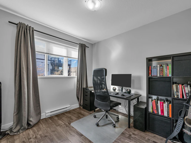 204-6815 188 Street, Surrey, BC, V4N 0Z8 - 8