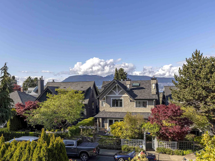 3040 W 2nd Avenue, Vancouver, BC, V6K 1K4 - 7