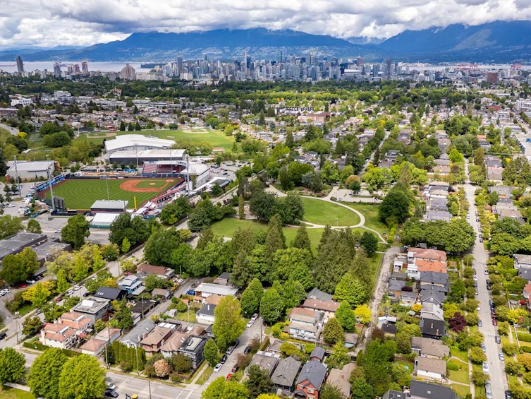 4866 James Street, Vancouver, BC, V5V 3J4 - 16