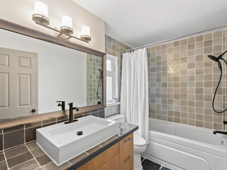 2949 Wickham Drive, Coquitlam, BC, V3C 4N5 - 21