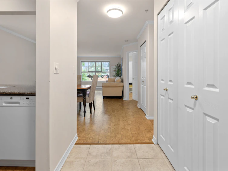 302-15325 17 Avenue, Surrey, BC, V4A 1T8 - 4