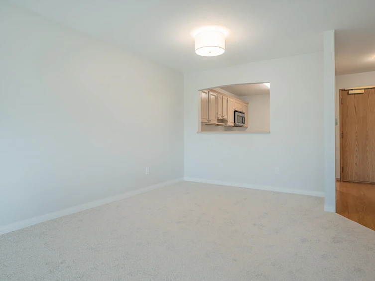 308-1220 Fir Street, Surrey, BC, V4B 4B1 - 8