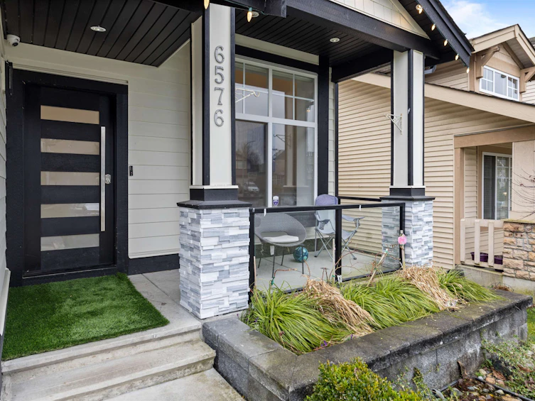 6576 207 Street, Langley, BC, V2Y 2Y5 - 4