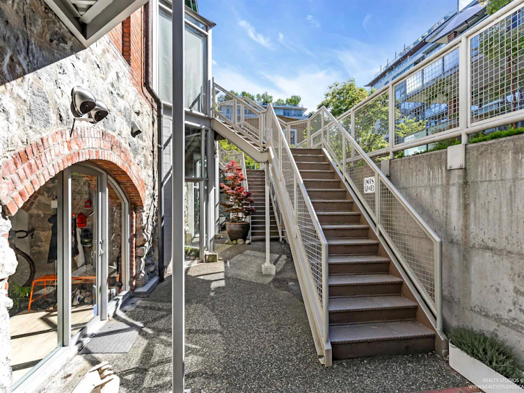 13-280 E 6th Avenue, Vancouver, BC, V5T 1J8 - 33