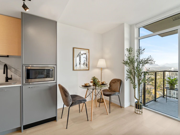 4004-13725 George Junction, Surrey, BC, V3T 0V7 - 6