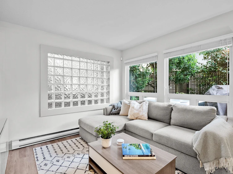 203-1631 Vine Street, Vancouver, BC, V6K 3J3 - 3