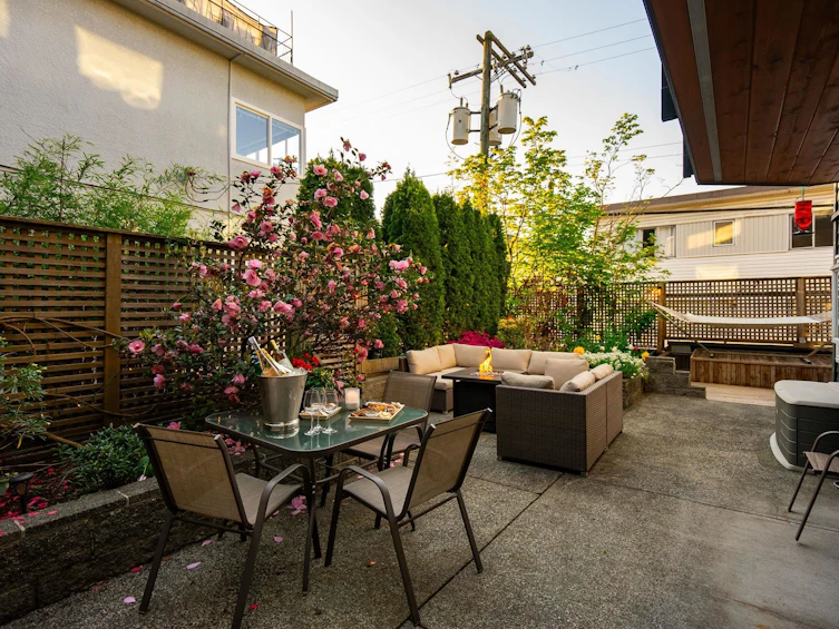 203-1631 Vine Street, Vancouver, BC, V6K 3J3 - 2