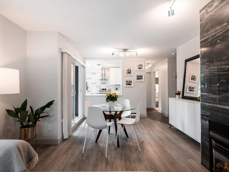 203-1631 Vine Street, Vancouver, BC, V6K 3J3 - 7