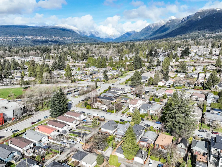 341 W 22nd Street, North Vancouver, BC, V7M 2A3 - 38
