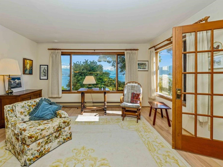 1124 Point Road, Gibsons, BC, V0N 1V1 - 4