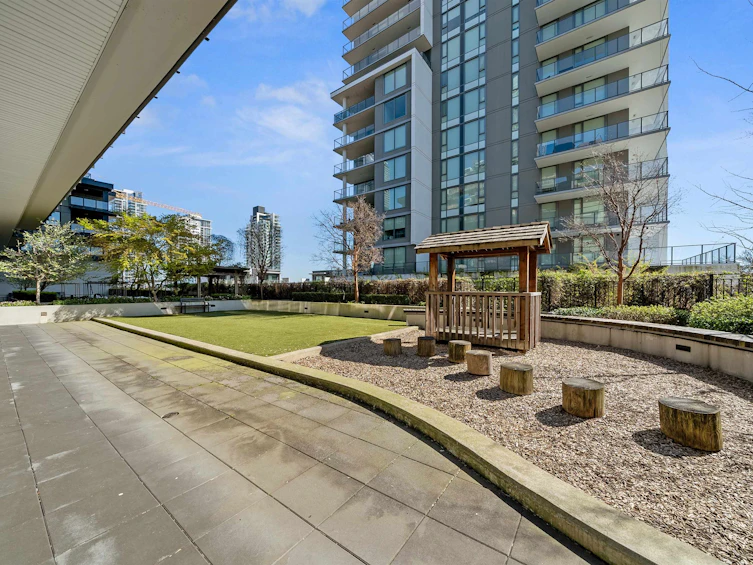 402-4468 Dawson Street, Burnaby, BC, V5C 0J9 - 22