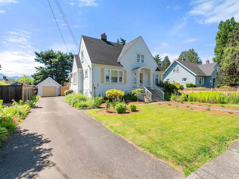 46238 Maple Avenue, Chilliwack BC V2P 2J4
