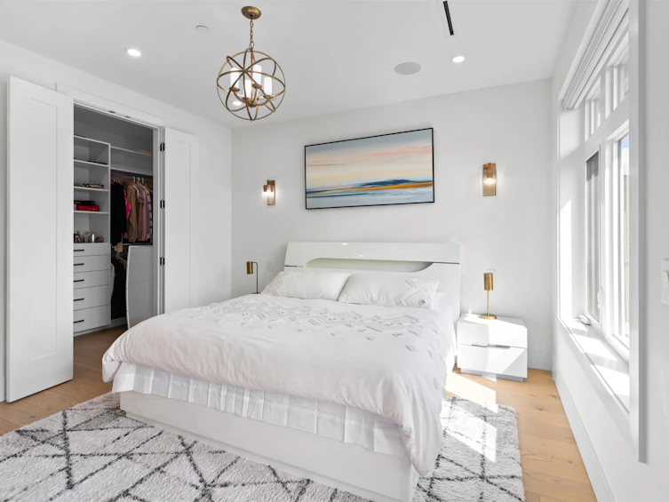 886 E 38th Avenue, Vancouver, BC, V5W 1J3 - 13