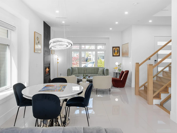 886 E 38th Avenue, Vancouver, BC, V5W 1J3 - 6
