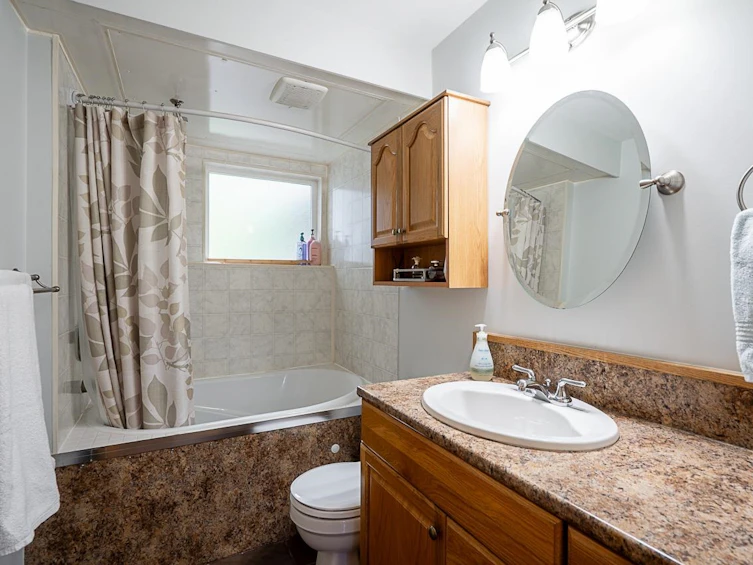 32330 Diamond Avenue, Mission, BC, V2V 1M2 - 22