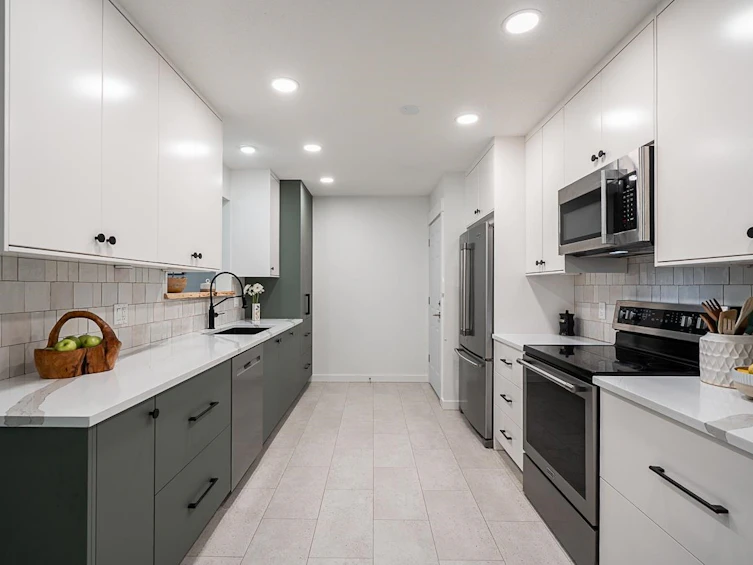 32330 Diamond Avenue, Mission, BC, V2V 1M2 - 8