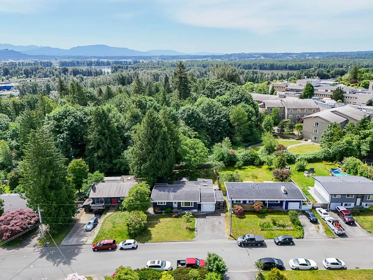 32330 Diamond Avenue, Mission, BC, V2V 1M2 - 39