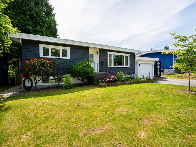 32330 Diamond Avenue, Mission, BC, V2V 1M2 - 2