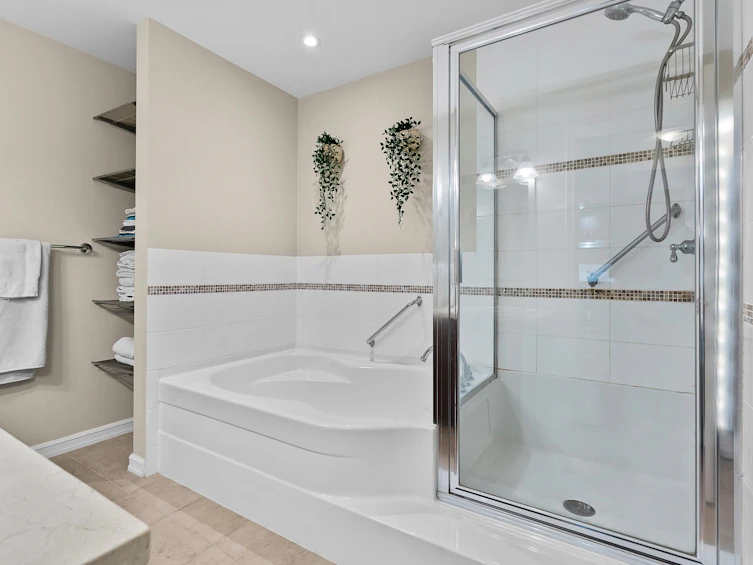 207-1551 Foster Street, Surrey, BC, V4B 5M1 - 26