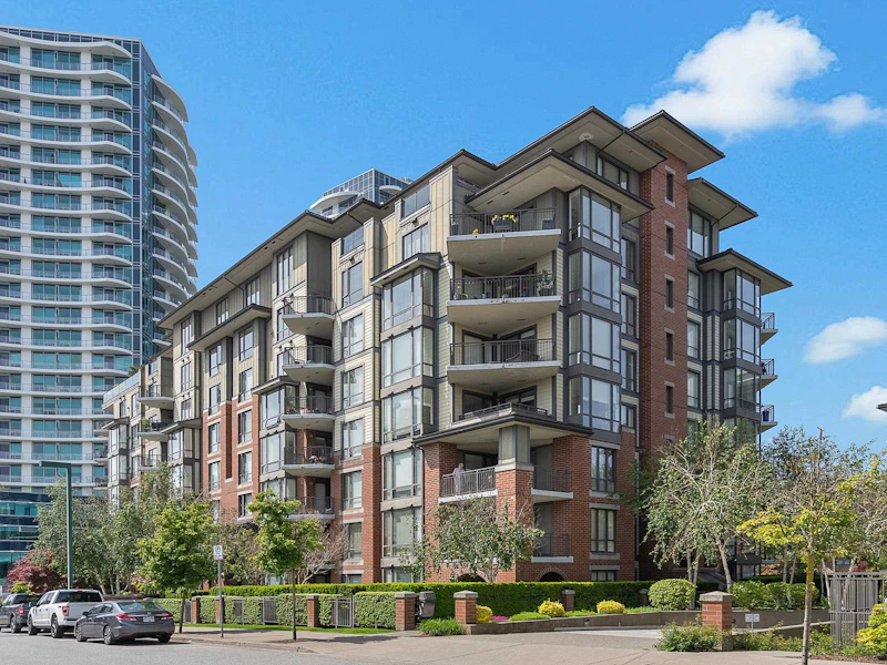 207 - 1551 Foster Street, Surrey BC V4B 5M1