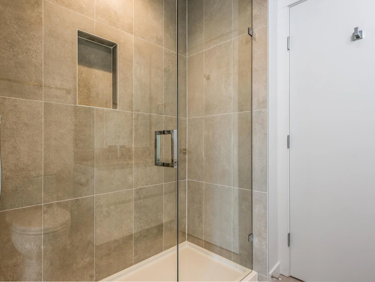 111-715 W 15th Street, North Vancouver, BC, V7M 1T2 - 13