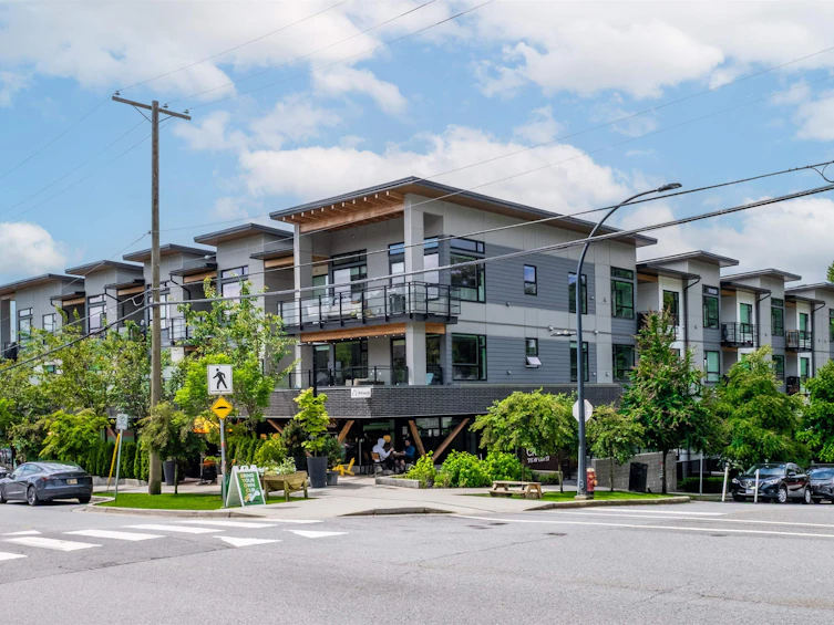 111-715 W 15th Street, North Vancouver, BC, V7M 1T2