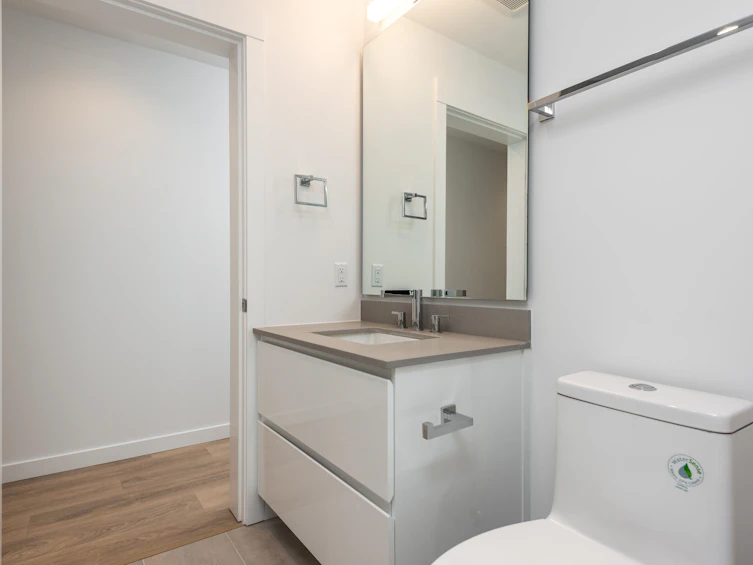 111-715 W 15th Street, North Vancouver, BC, V7M 1T2 - 10