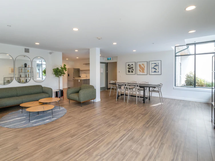 111-715 W 15th Street, North Vancouver, BC, V7M 1T2 - 23
