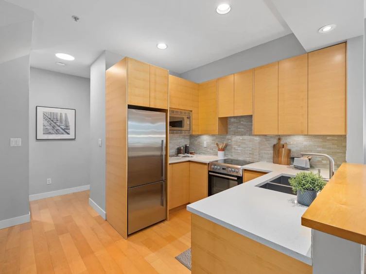 366 W 14th Avenue, Vancouver, BC, V5Y 1X4 - 8