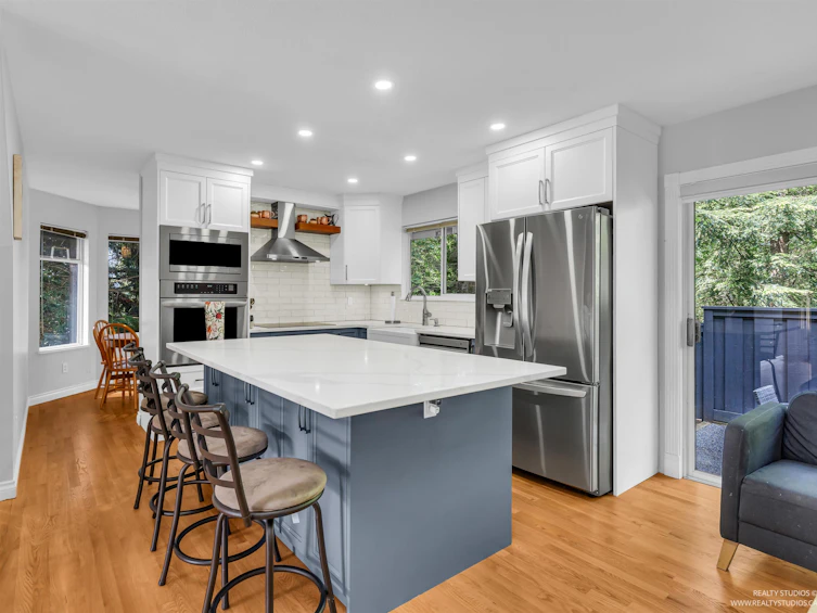 120-2998 Robson Drive, Coquitlam, BC, V3E 2X6 - 2