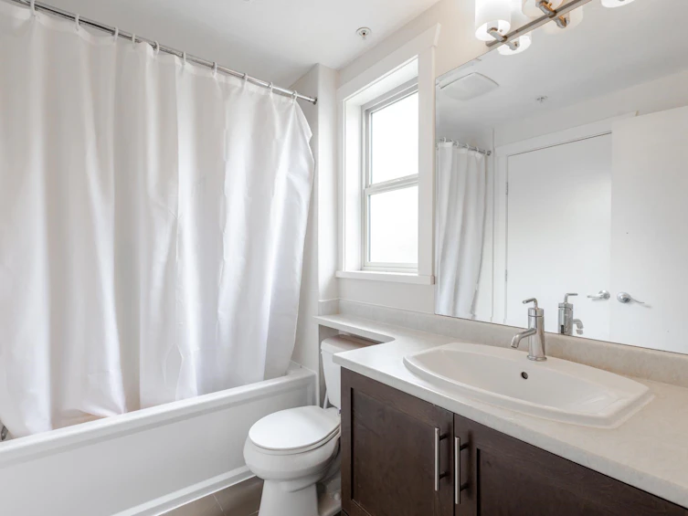 113-13468 King George Boulevard, Surrey, BC, V3T 0H5 - 18