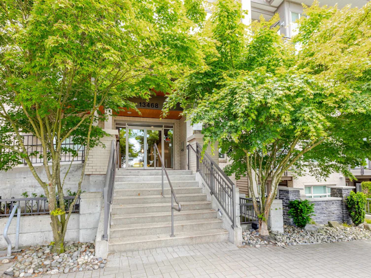 113-13468 King George Boulevard, Surrey, BC, V3T 0H5 - 3