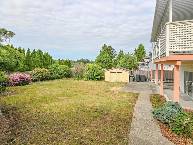 2560 Bluebell Avenue, Coquitlam, BC, V3E 2G1 - 38