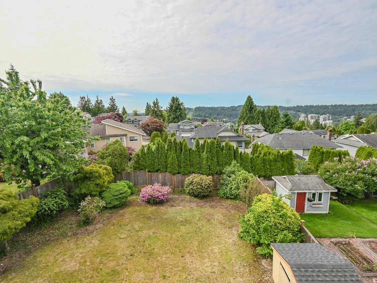 2560 Bluebell Avenue, Coquitlam, BC, V3E 2G1 - 24