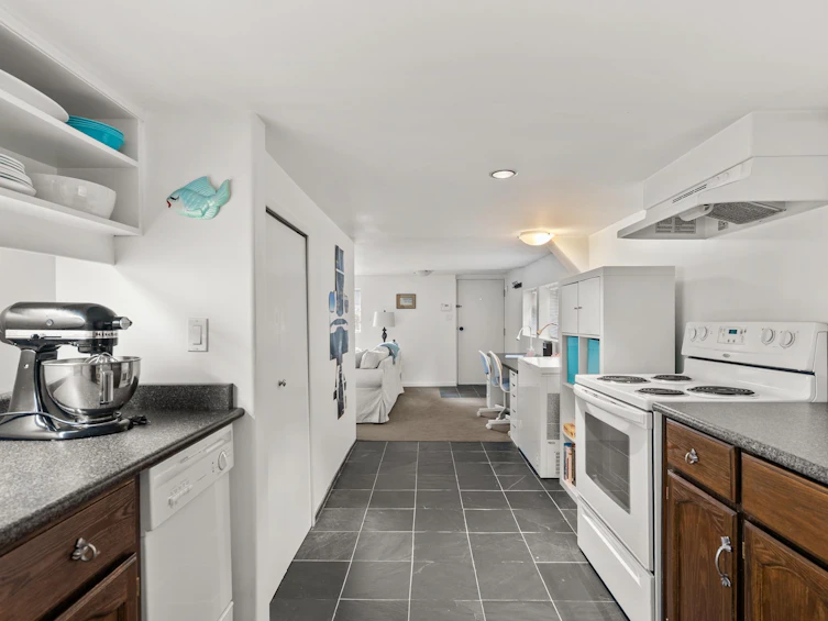220 St. Patrick Street, New Westminster, BC, V3L 1P8 - 25