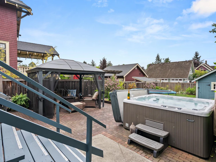 220 St. Patrick Street, New Westminster, BC, V3L 1P8 - 29