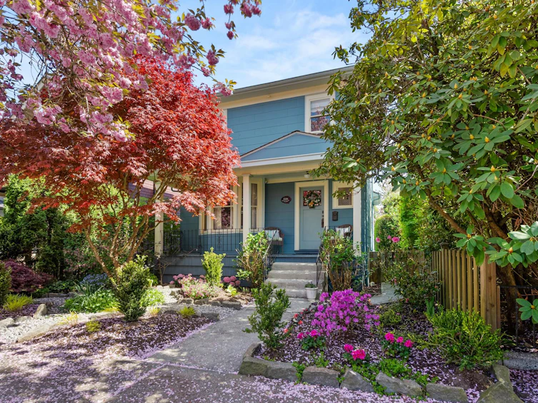 220 St. Patrick Street, New Westminster, BC, V3L 1P8 - 2
