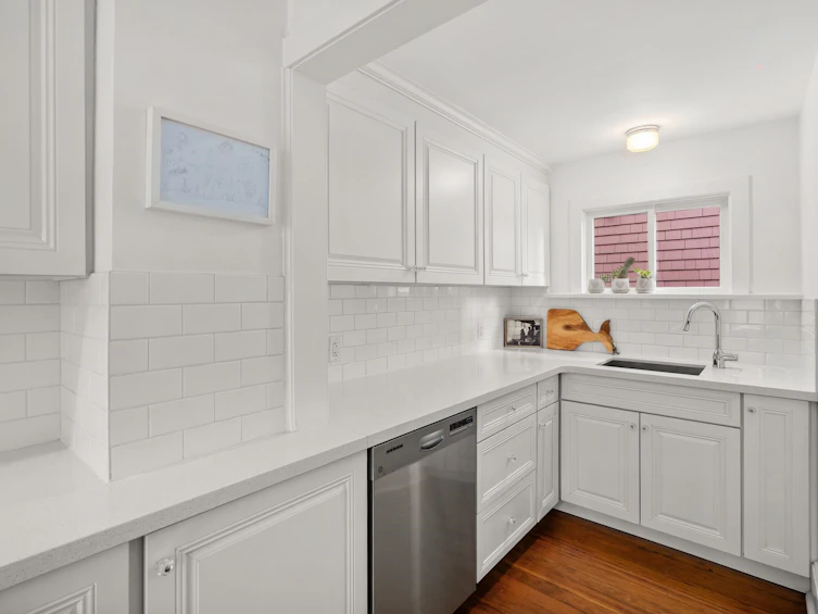 220 St. Patrick Street, New Westminster, BC, V3L 1P8 - 15