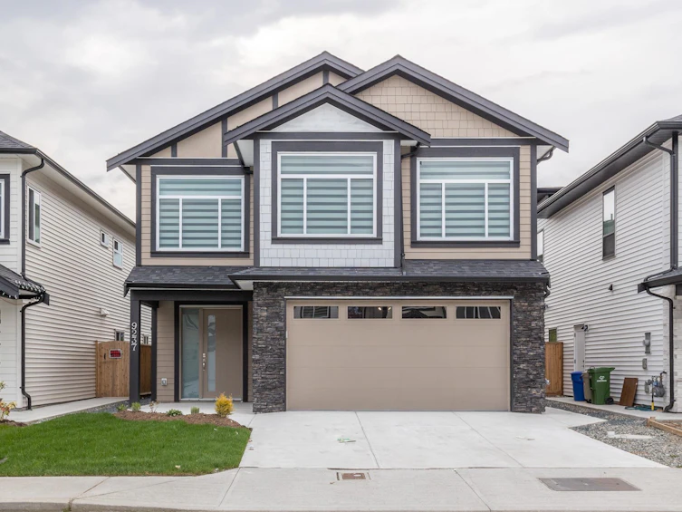 9237 Sitka Place, Chilliwack, BC, V2P 8B6